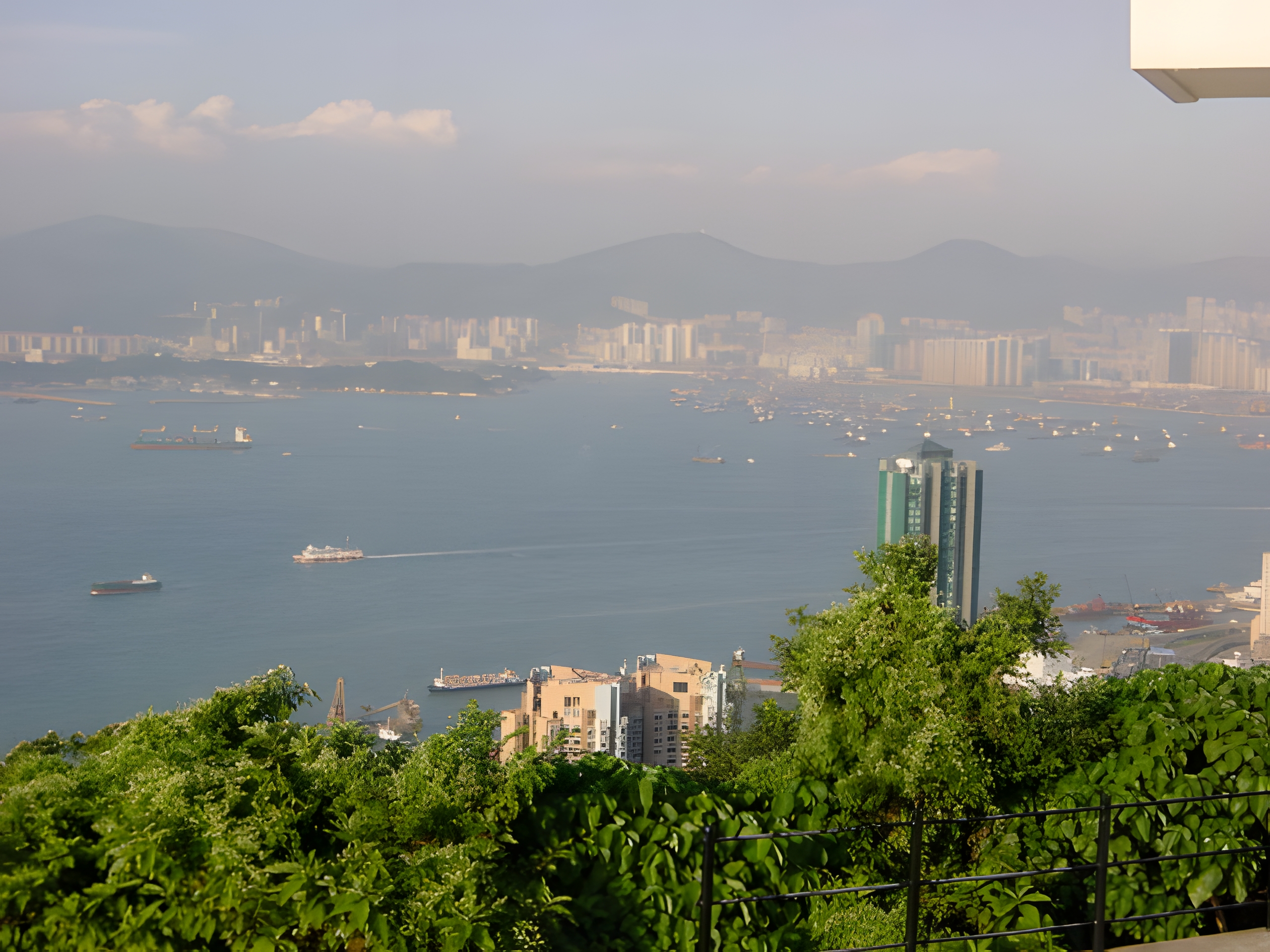 Hkong